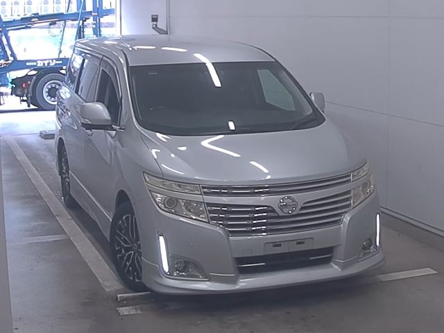 NISSAN ELGRAND 2011