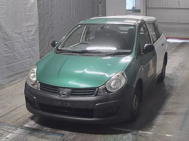 NISSAN AD 2008