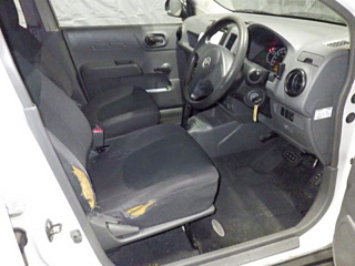 NISSAN AD 2008