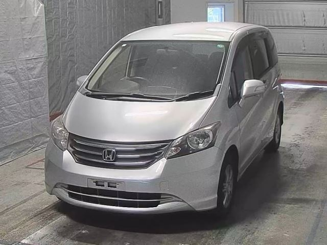 HONDA FREED 2009
