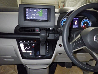 NISSAN ROOX 2022