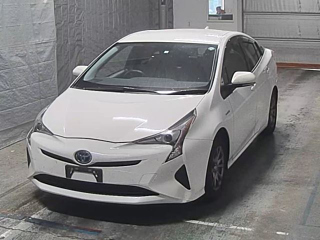 TOYOTA PRIUS 2018