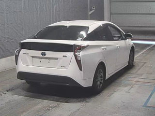 TOYOTA PRIUS 2018