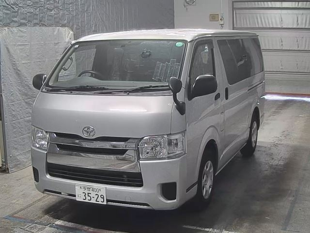 TOYOTA REGIUS ACE VAN 2016