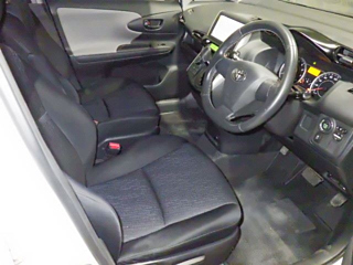 TOYOTA WISH 2011