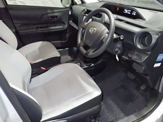 TOYOTA AQUA 2020