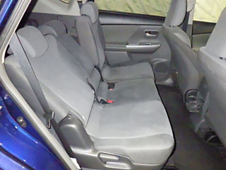 TOYOTA PRIUS ALPHA 2014