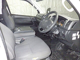 TOYOTA HIACE VAN 2018
