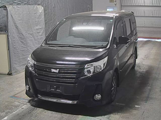 TOYOTA NOAH 2017