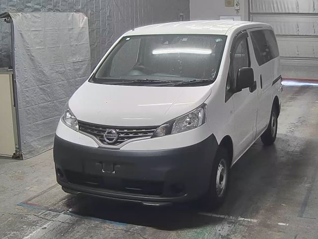 NISSAN NV200 2021