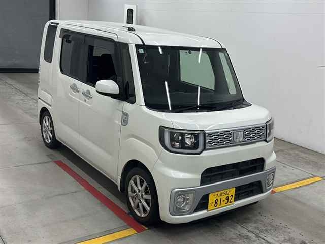 DAIHATSU WAKE 2015