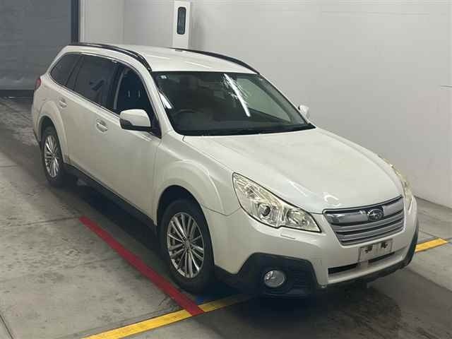 SUBARU LEGACY OUTBACK 2013