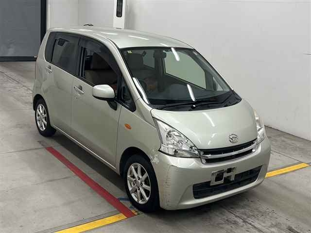 DAIHATSU MOVE 2012