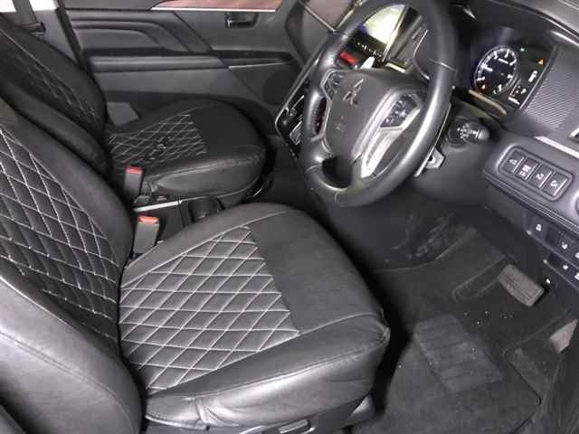 MITSUBISHI DELICA D5 2022