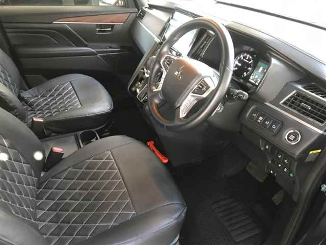 MITSUBISHI DELICA D5 2022