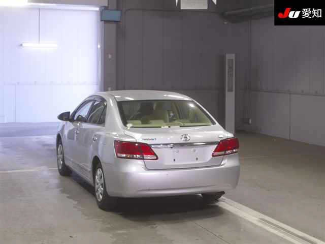TOYOTA PREMIO 2020