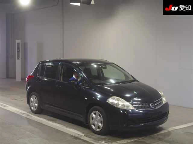 NISSAN TIIDA 2010