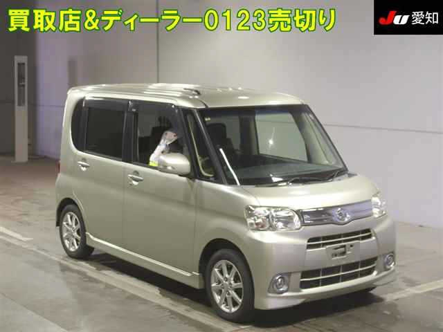 DAIHATSU TANTO 2012