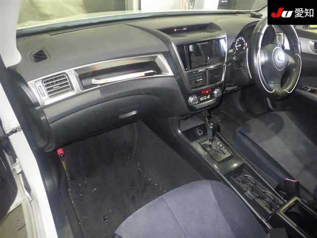 SUBARU EXIGA 2011