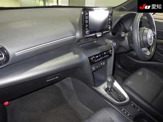 TOYOTA YARIS CROSS 2023