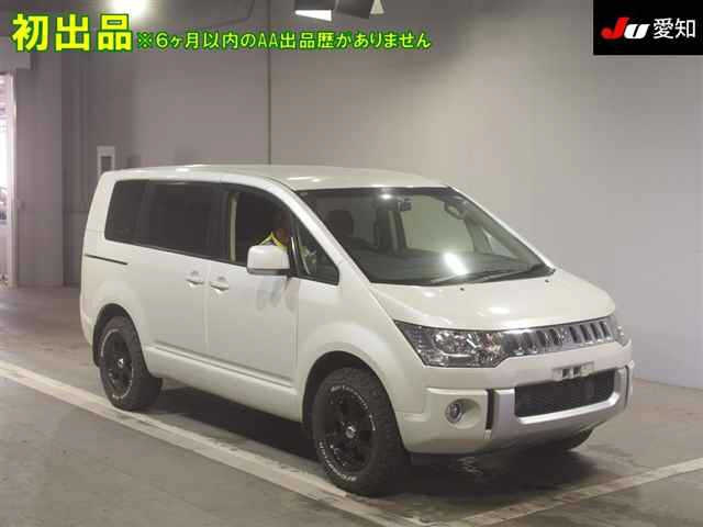 MITSUBISHI DELICA D5 2017