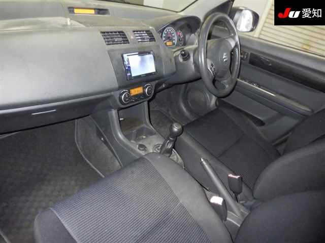 SUZUKI SWIFT 2011