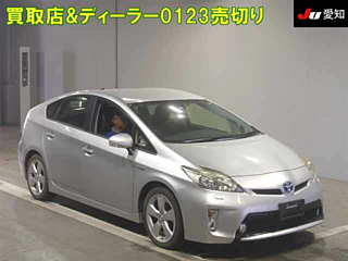 TOYOTA PRIUS 2012