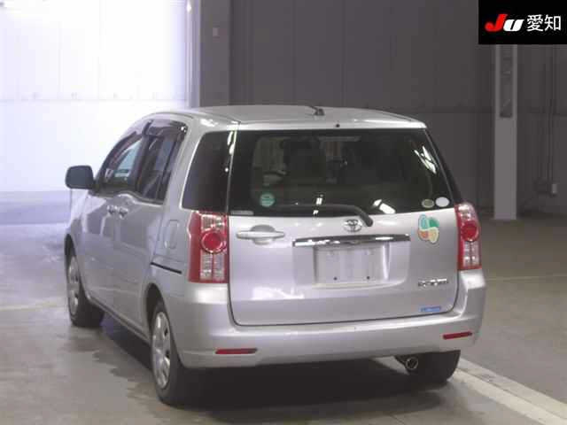 TOYOTA RAUM 2008