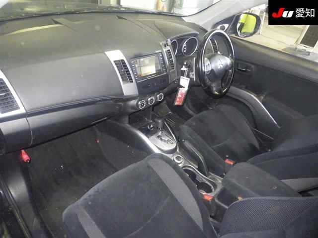 MITSUBISHI OUTLANDER 2010