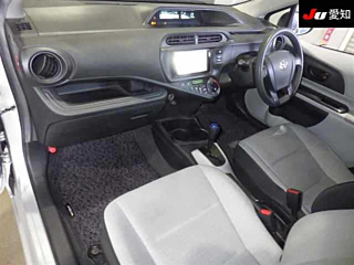 TOYOTA AQUA 2012