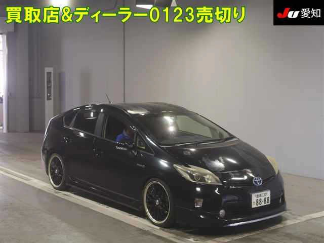 TOYOTA PRIUS 2013