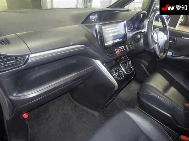 TOYOTA ESQUIRE 2016
