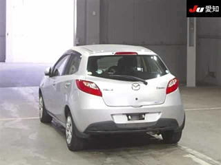 MAZDA DEMIO 2010