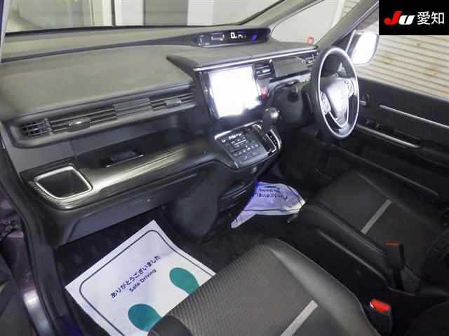 HONDA STEP WAGON 2017