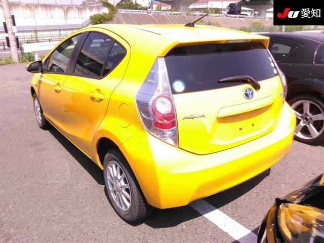 TOYOTA AQUA 2014