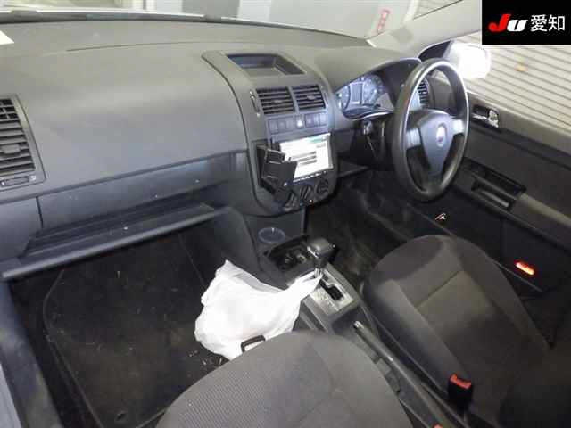 VOLKSWAGEN POLO 2008