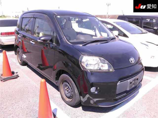TOYOTA PORTE 2015