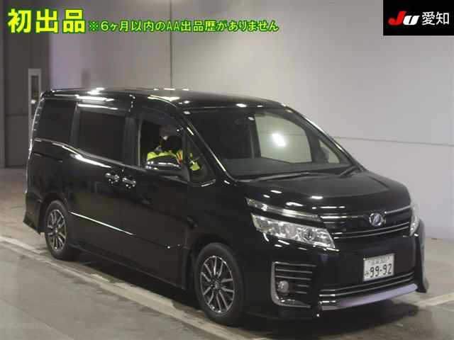 TOYOTA VOXY 2015