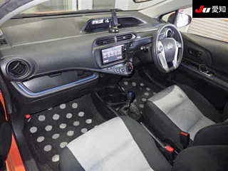 TOYOTA AQUA 2014