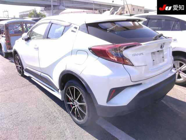 TOYOTA C-HR 2019