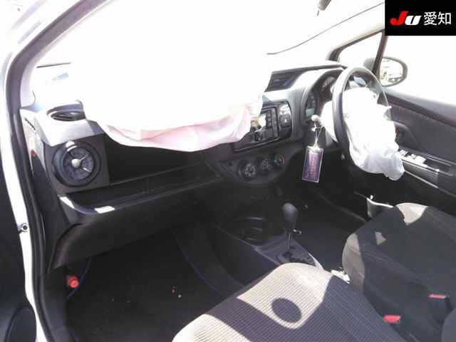 TOYOTA VITZ 2018