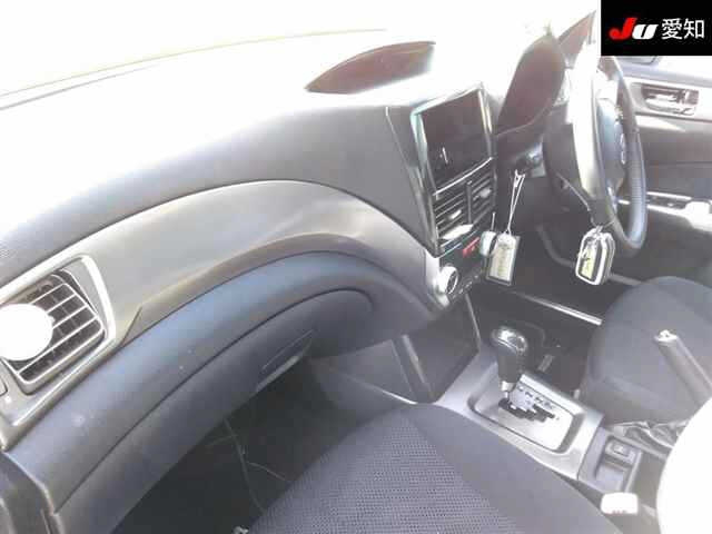 SUBARU FORESTER 2011