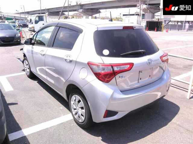 TOYOTA VITZ 2018