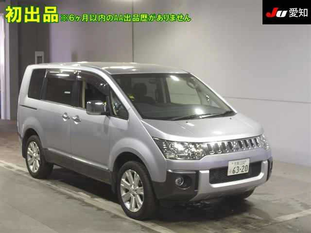 MITSUBISHI DELICA D5 2016