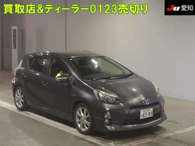 TOYOTA AQUA 2012