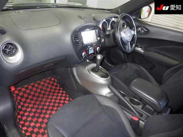 NISSAN JUKE 2010