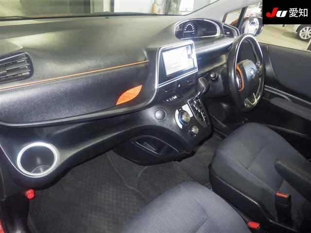 TOYOTA SIENTA 2016