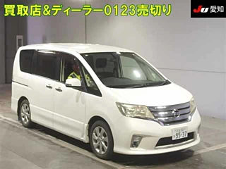 NISSAN SERENA 2011