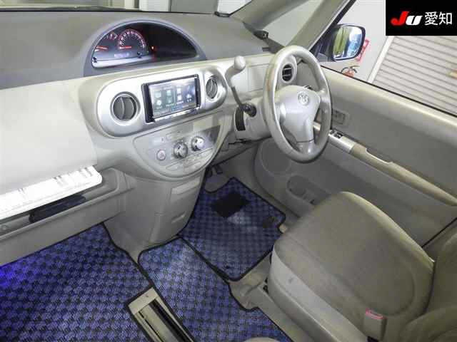 TOYOTA PORTE 2011