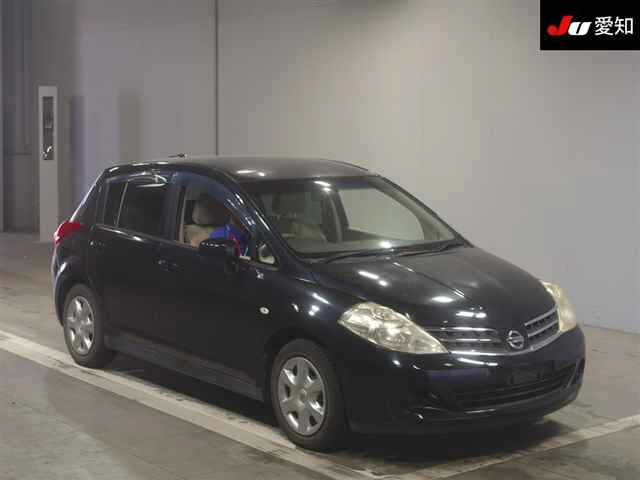 NISSAN TIIDA 2010